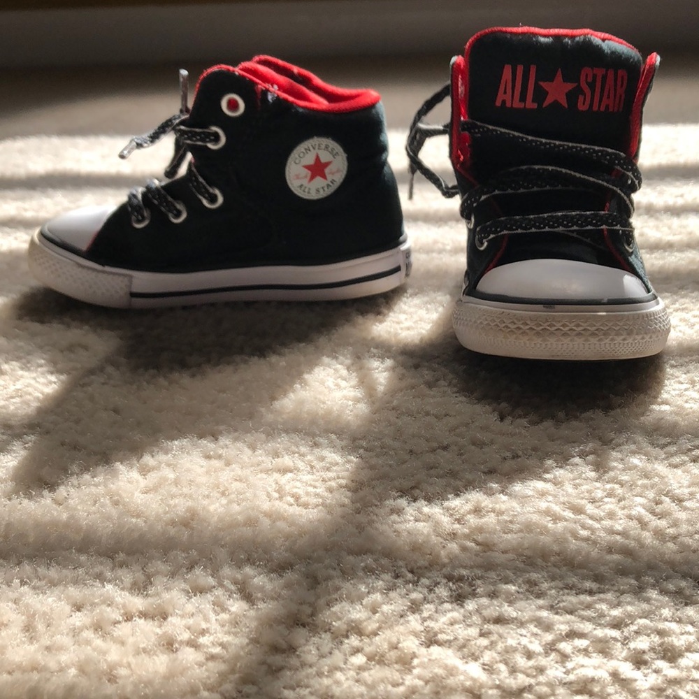 Black converse all star